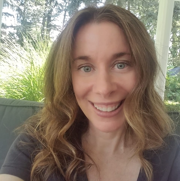 Meet your Posher, Anne - Picture 1 of 1